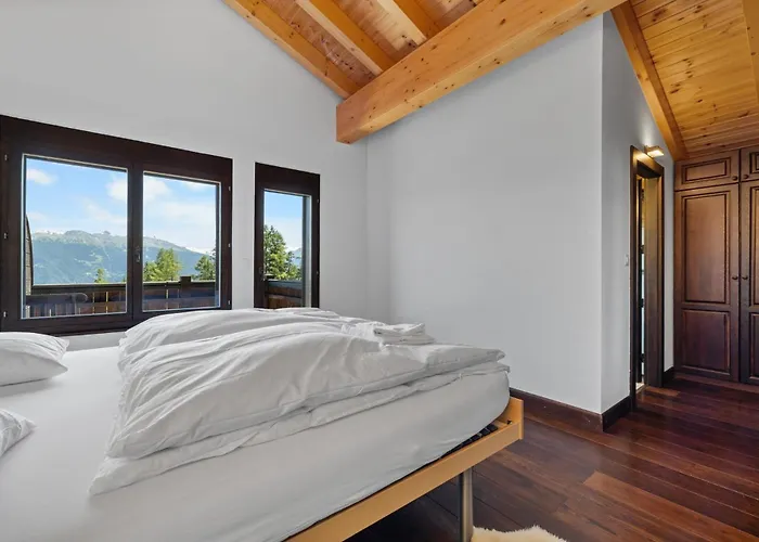 Noir Pres De La Telecabine A *