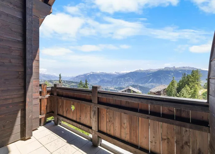 Chalet Noir Pres De La Telecabine A *