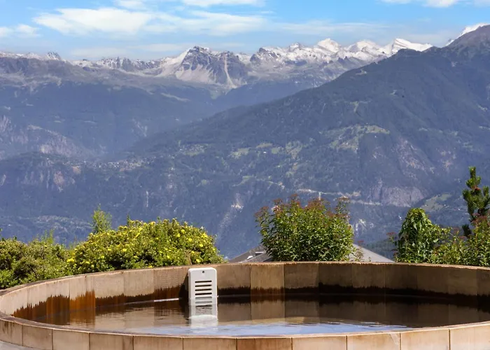 Noir Pres De La Telecabine A * Anzère